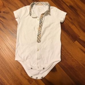 Baby Burberry shirt 12 months( Authentic)
